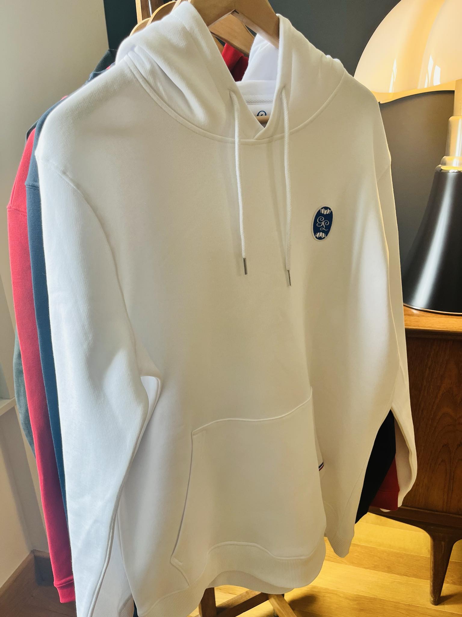 Sweat à capuche Homme coton bio - Fabriqué en France - Broderie Auxerre - Modèle LEON – Image 2