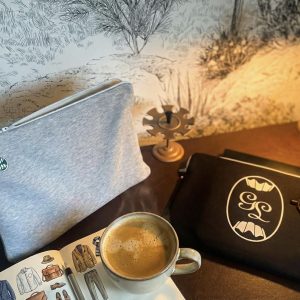 Pochette ordinateur rembourrée éco-responsable fabriquée en France. Gaga de L à Auxerre.