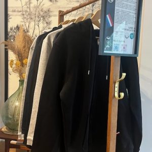 Sweat à capuche zippé Léonie femme éco-responsable fabriqué en France. Gaga de L à Auxerre.