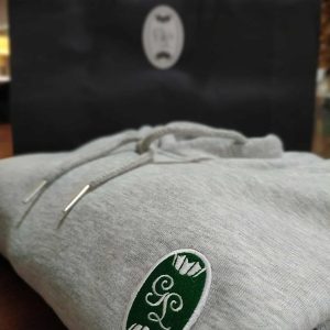 Sweat à capuche homme éco-responsable Léon fabriqué en France. Gaga de L à Auxerre.